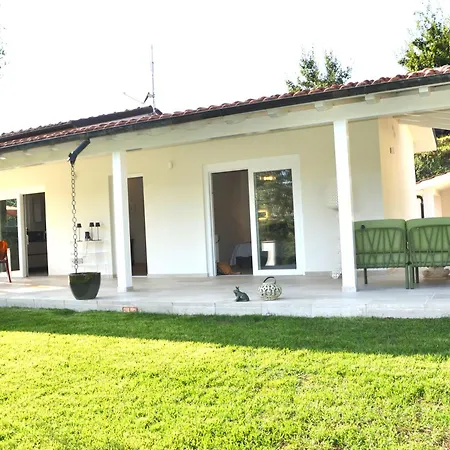 Villa Costa Medea *